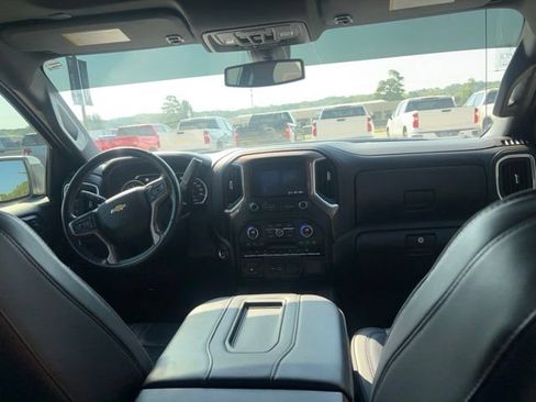 Used 2022 Chevrolet Silverado 1500 High Country AWD/4WD image 13