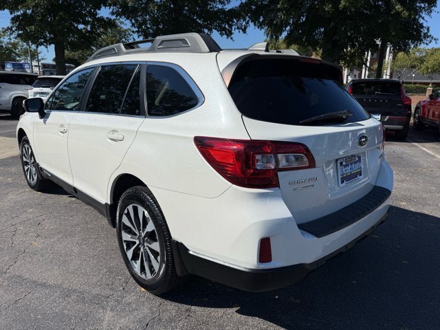 Used 2017 Subaru Outback 2.5i Limited AWD/4WD image 3