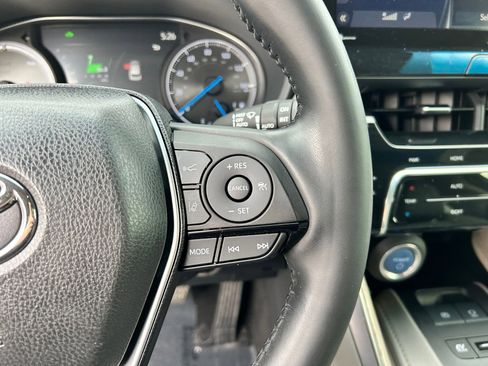 Certified 2021 Toyota Venza Limited w/ Advanced Technology Package image 13