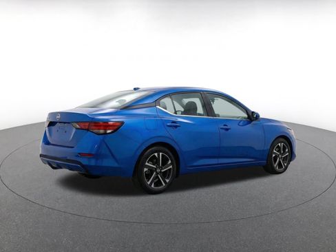 Used 2025 Nissan Sentra SV FWD image 9