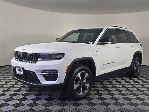 Used 2024 Jeep Grand Cherokee Limited 4xe AWD/4WD image 7