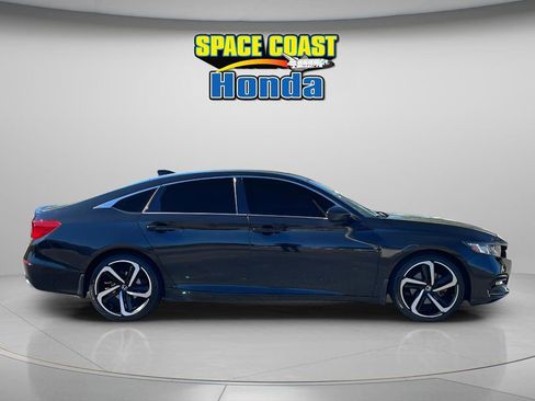 Used 2020 Honda Accord Sport image 2