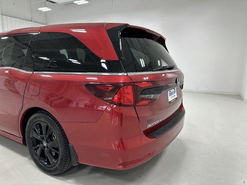 Used 2024 Honda Odyssey Sport image 14