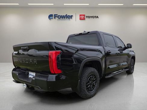New 2026 Toyota Tundra SR5 w/ SR5 Premium Package AWD/4WD image 4