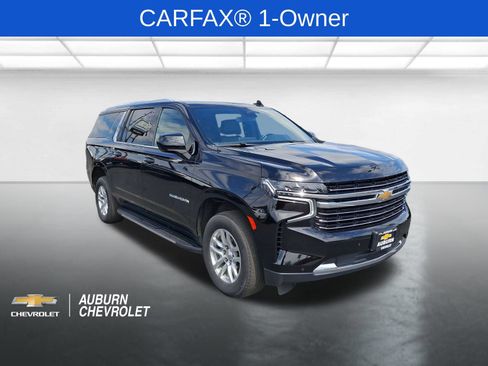 Certified 2024 Chevrolet Suburban LT AWD/4WD image 1
