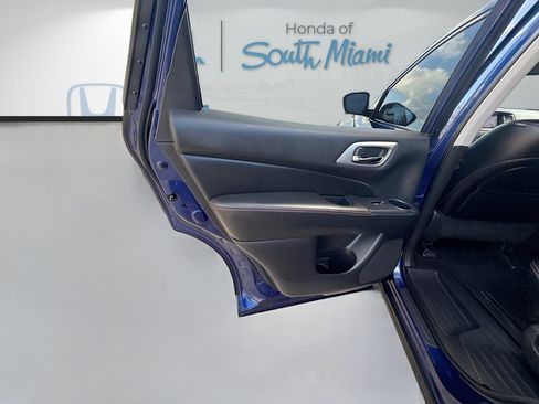 Used 2019 Nissan Pathfinder SL w/ Rock Creek Edition FWD image 26