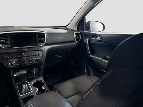 Used 2020 Kia Sportage LX image 22