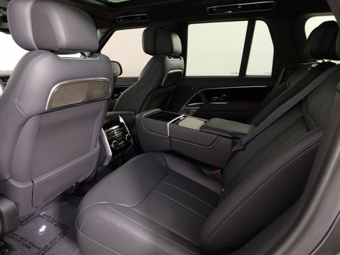 Used 2024 Land Rover Range Rover Autobiography AWD/4WD image 36