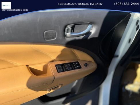 Used 2011 Nissan Murano AWD/4WD image 24