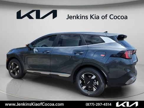 New 2026 Kia Sportage LX FWD image 8