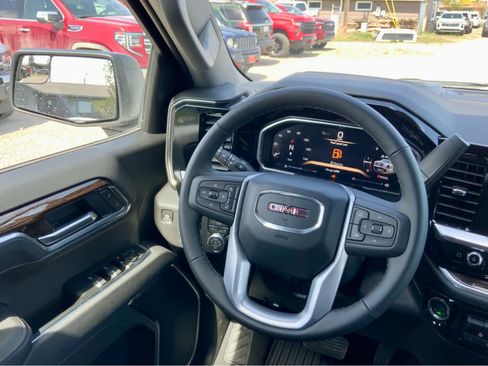 New 2026 GMC Sierra 1500 Elevation image 39