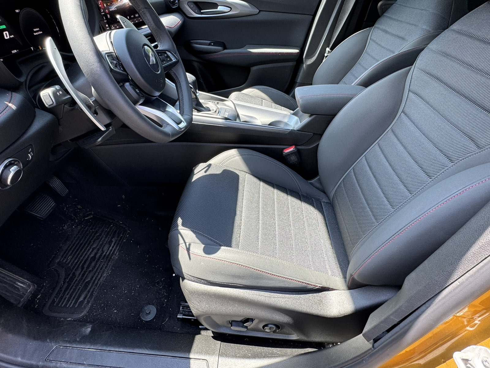 Used 2025 Dodge Hornet R/T AWD/4WD image 9