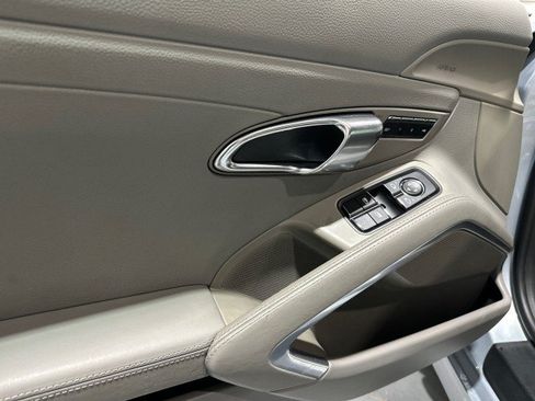 Used 2014 Porsche 911 Carrera S RWD image 41