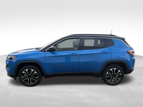 Used 2023 Jeep Compass Limited AWD/4WD image 12