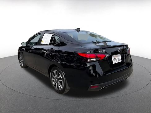 Used 2025 Nissan Versa SV image 11