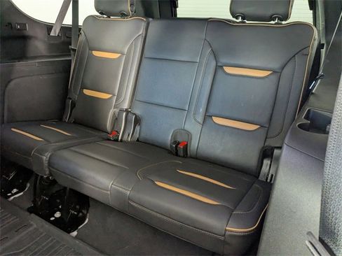 Used 2021 GMC Yukon XL AT4 image 29