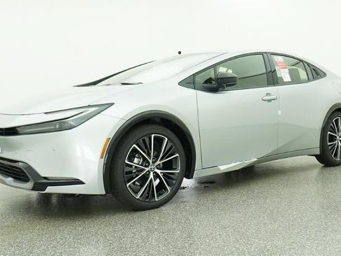 New 2026 Toyota Prius XLE FWD image 17