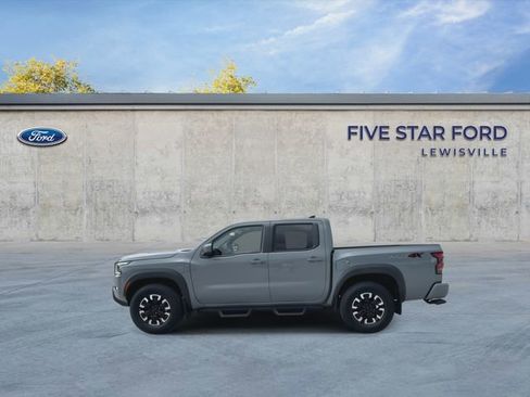 Used 2022 Nissan Frontier PRO-4X w/ Technology Package AWD/4WD image 5
