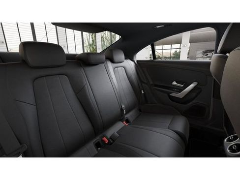 Used 2026 Mercedes-Benz CLA 250 4MATIC image 5