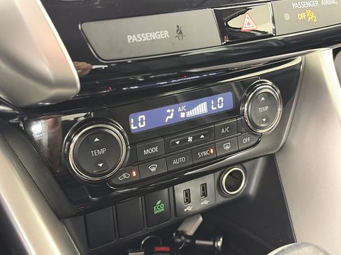 Used 2019 Mitsubishi Eclipse Cross SEL AWD/4WD image 21