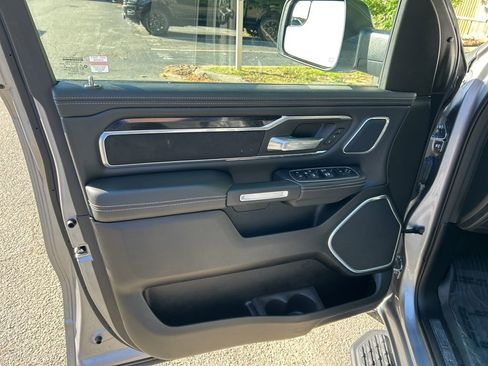 Used 2022 RAM 1500 Laramie AWD/4WD image 14