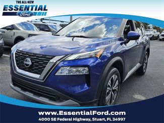 Used 2023 Nissan Rogue SV image 1