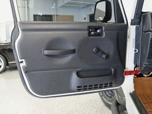 Used 2004 Jeep Wrangler 4WD w/ 30" Tire & Wheel Group image 26