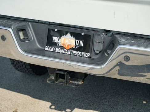 Used 2018 RAM 2500 Tradesman w/ Chrome Appearance Group image 9