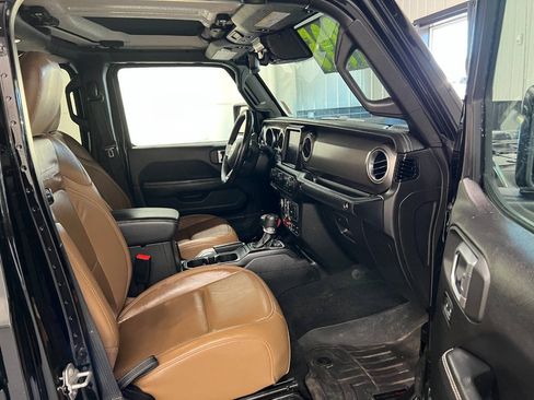 Used 2020 Jeep Gladiator Rubicon AWD/4WD image 10