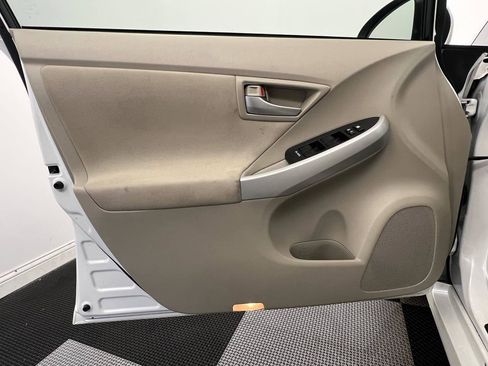 Used 2012 Toyota Prius Three FWD image 7