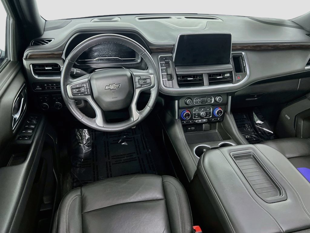 Certified 2022 Chevrolet Tahoe Z71 w/ Luxury Package AWD/4WD image 23