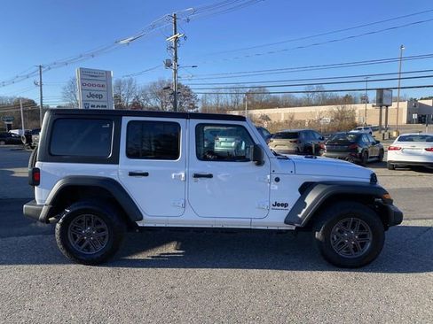 Certified 2025 Jeep Wrangler Sport S image 2