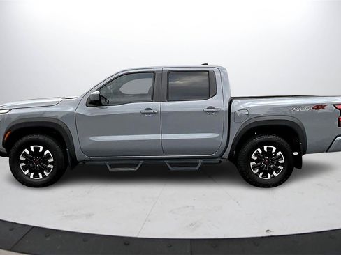 Used 2022 Nissan Frontier PRO-4X w/ Off-Road Protection Package image 5