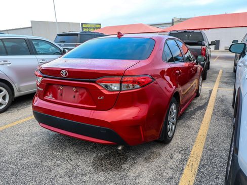 Used 2021 Toyota Corolla LE FWD image 7