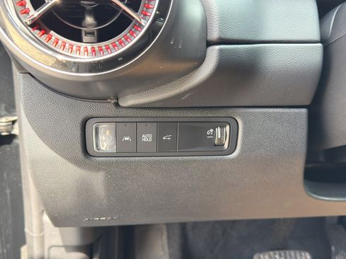 Used 2024 Chevrolet Equinox EV RS FWD image 14