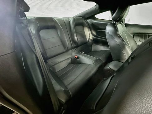 Used 2019 Ford Mustang GT Premium w/ Black Accent Package RWD image 12