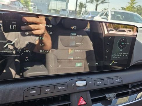 New 2025 Kia K4 EX image 16