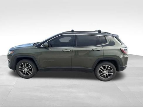Used 2018 Jeep Compass Limited w/ Navigation Group FWD image 7
