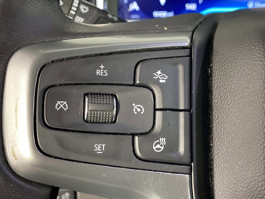 Used 2022 Chevrolet Silverado 1500 LT AWD/4WD image 16