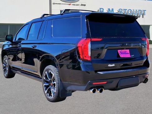 Used 2023 GMC Yukon XL Denali AWD/4WD image 5