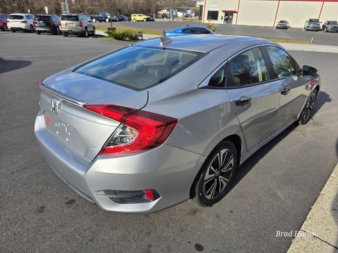 Used 2018 Honda Civic EX-L image 5