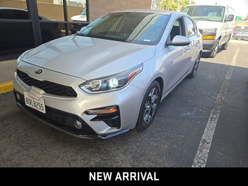 Used 2021 Kia Forte LXS FWD image 1