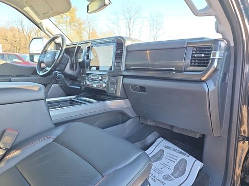 Used 2023 Ford F350 Lariat w/ Chrome Package image 19