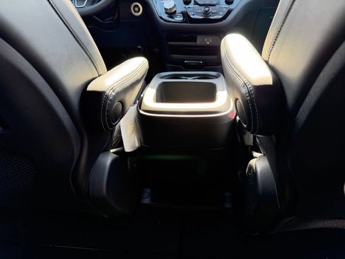 New 2026 Chrysler Pacifica Select FWD image 31