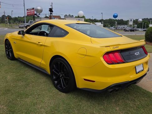 Used 2018 Ford Mustang GT Premium w/ Equipment Group 401A RWD image 14