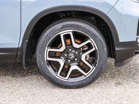 Used 2023 Honda Passport Elite image 12