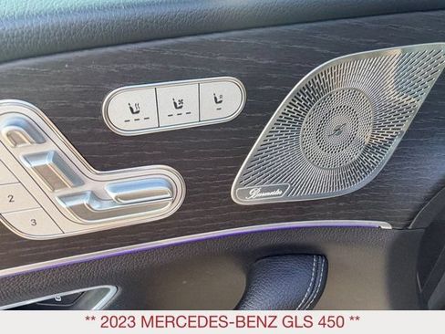 Used 2023 Mercedes-Benz GLS 450 4MATIC image 11