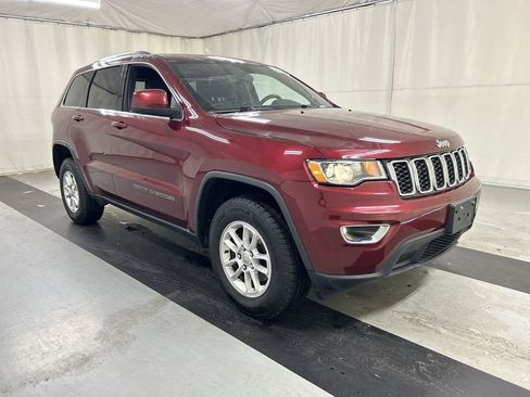Used 2018 Jeep Grand Cherokee Laredo AWD/4WD image 1