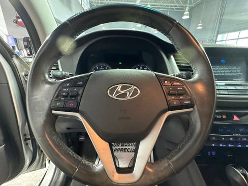 Used 2017 Hyundai Tucson SE Plus AWD/4WD image 17