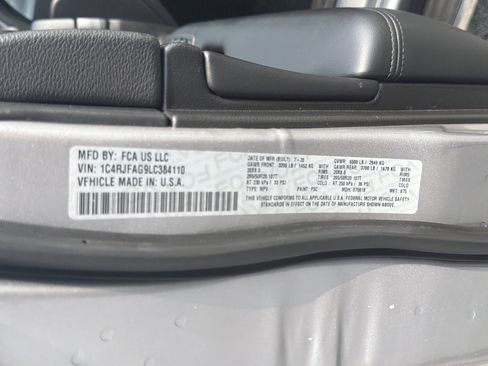 Used 2020 Jeep Grand Cherokee Altitude AWD/4WD image 41